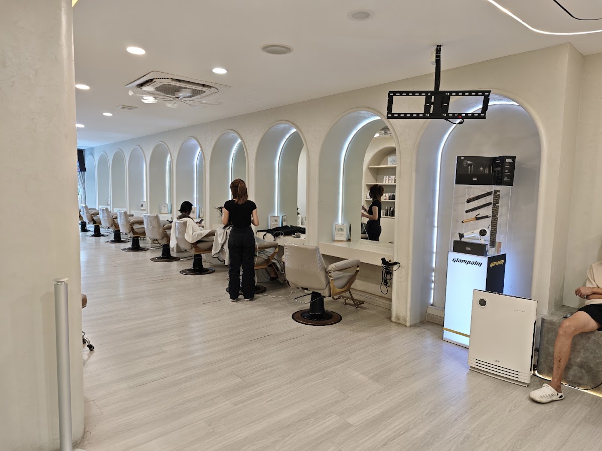 32 Hair Studio - Best Salon kota damansara - PJ Best Salon