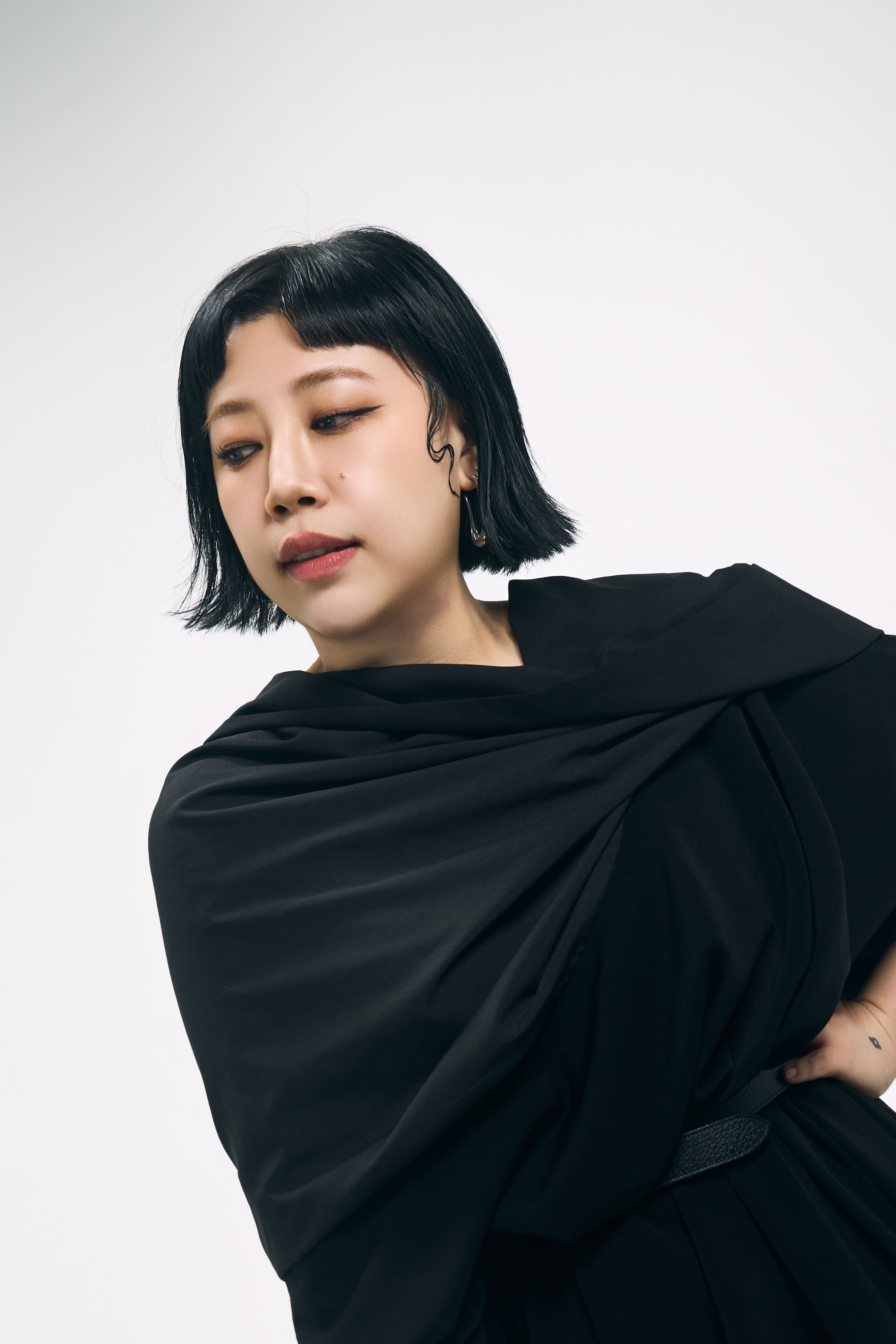 DAISY LEE