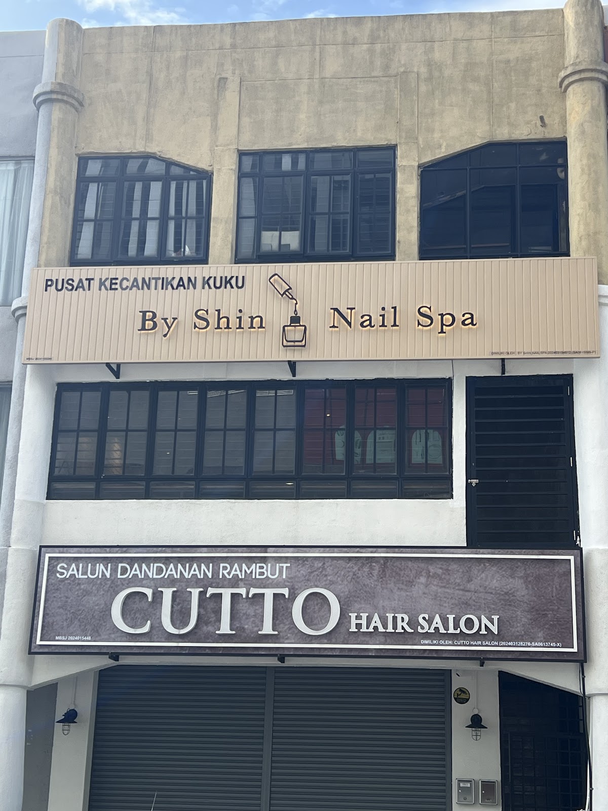 By shin nail spa