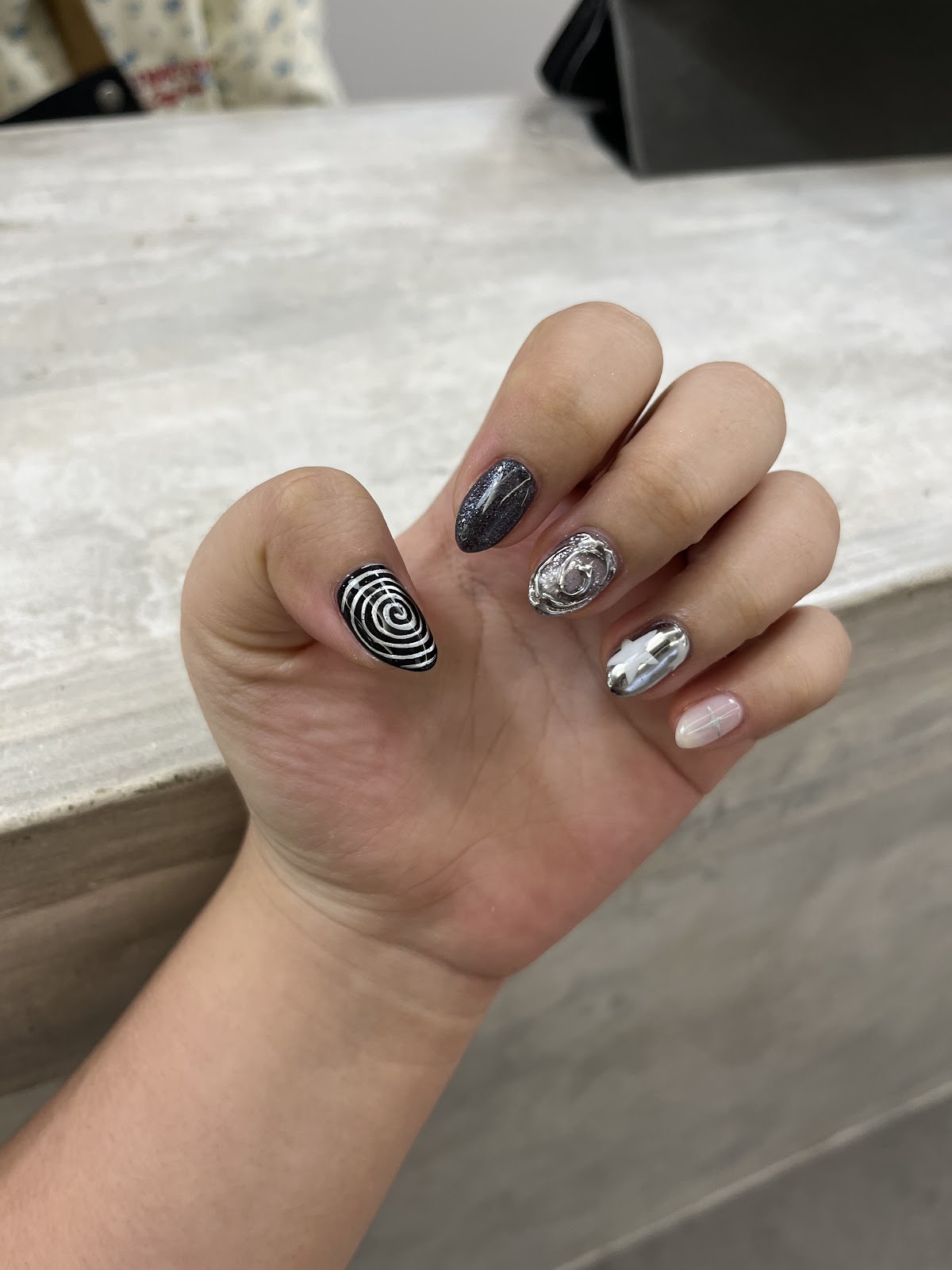 Clazzie Nail Bar