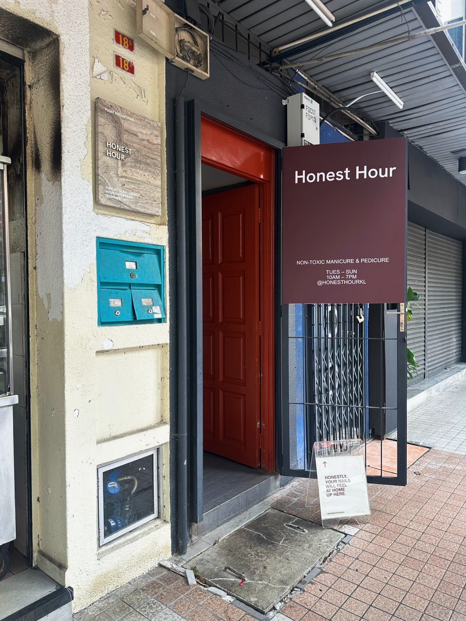 Honest Hour TTDI KL (Healthy, Non Toxic Manicure & Pedicure)