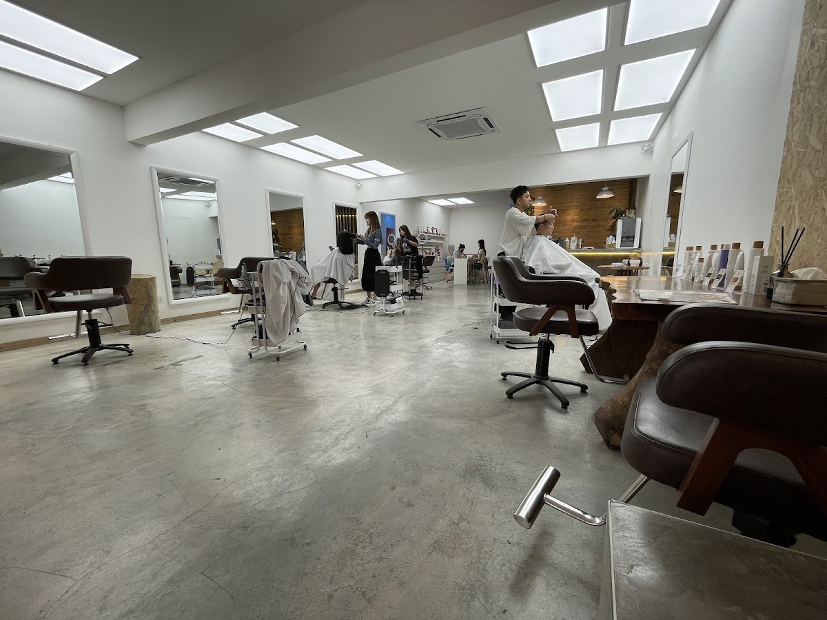 Oska Salons