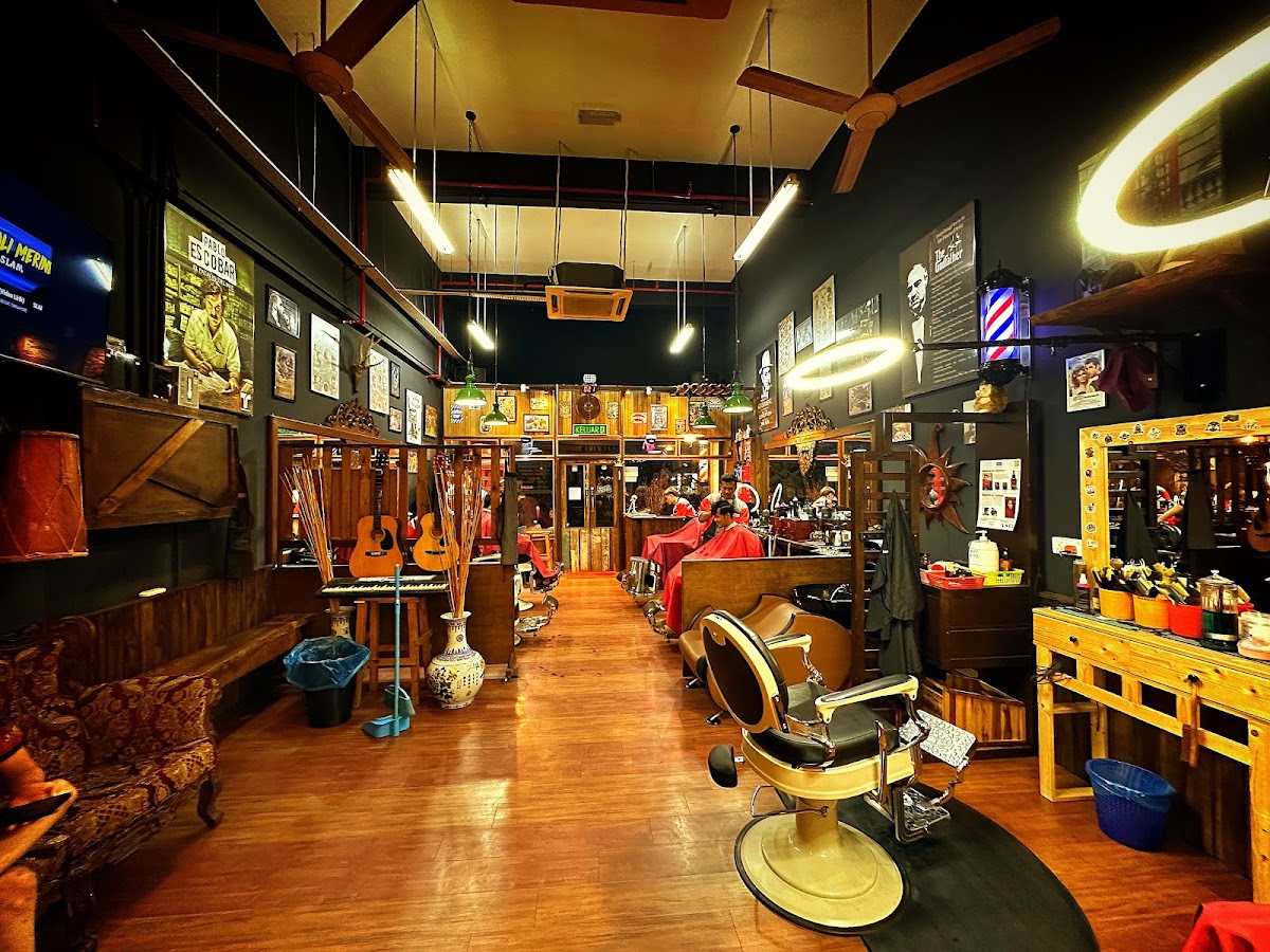 P.R.E. Barber Shop Shah Alam