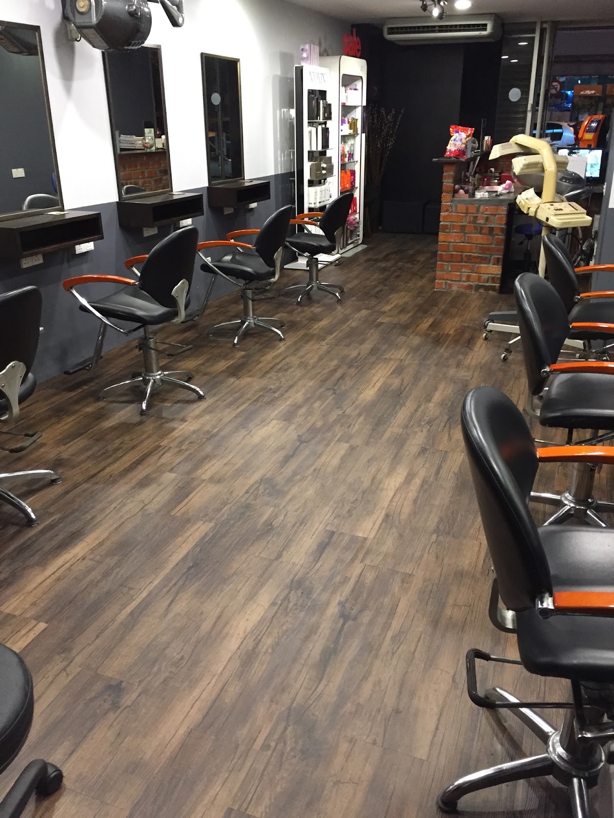 Super Cut Unisex Hair & Beauty Saloon